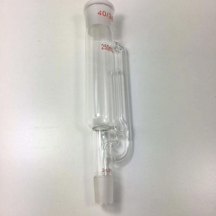 Lab glassware soxhlet extraction apparatus with coil condenser