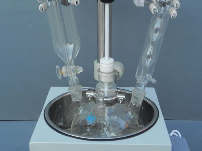CE Approved 5L Laboratory Reaction Apparatus Jacketed Glass Reactor Bioreactor 1